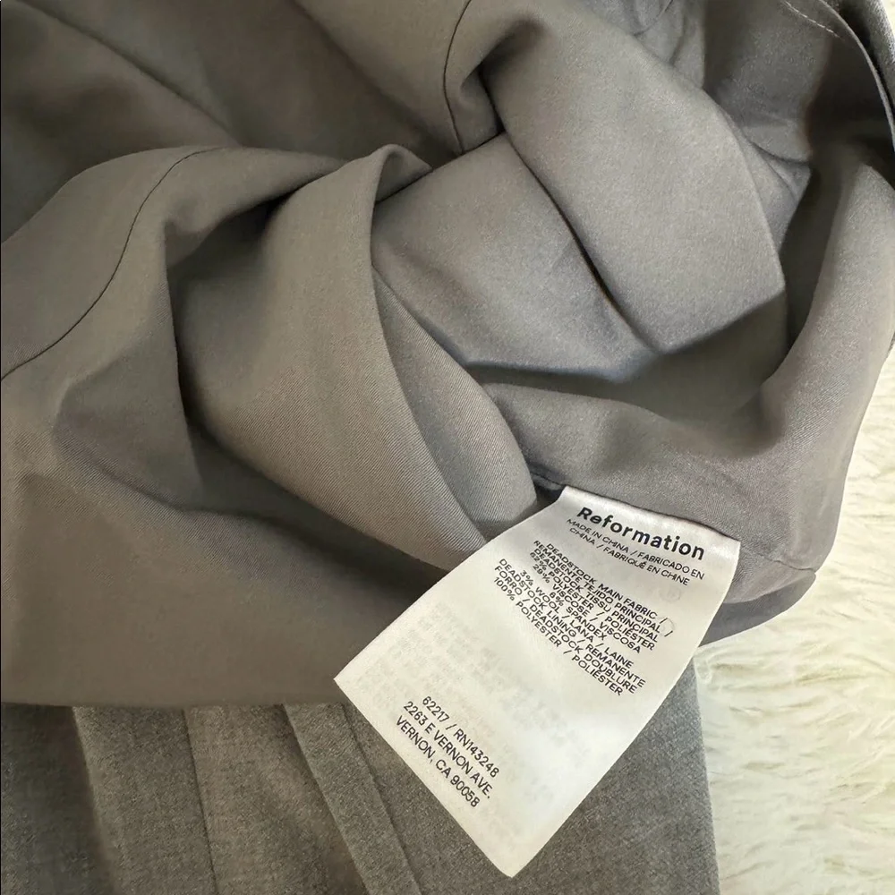 Reformation Vivienne Dress Charcoal - Picture 5 of 7